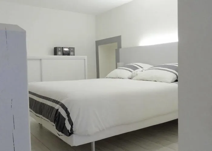 Appartement Unsejouranantes- Loft Cassard