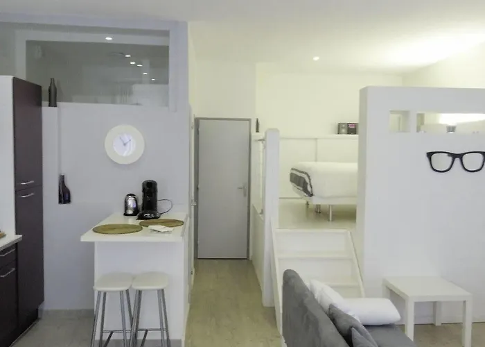 Unsejouranantes- Loft Cassard Apartment *